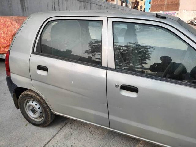 https://images10.gaadi.com/usedgaadi-sellcar/UsedCar/e5f3b39ba/930c2664-d042-4f59-a668-f5ecdc3e666c.jpeg?imwidth=6402