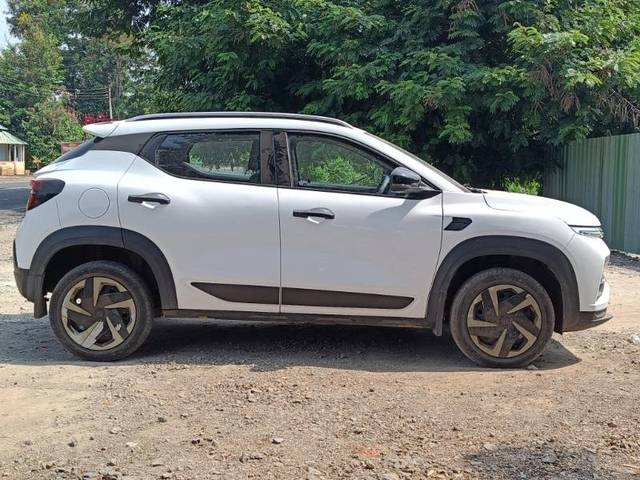 https://images10.gaadi.com/usedgaadi-sellcar/UsedCar/e5f46831a/1f6a1133-fbe0-46ff-b935-491876de1b6b.jpg?imwidth=6401