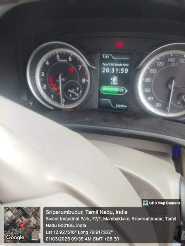 https://images10.gaadi.com/usedgaadi-sellcar/UsedCar/e5f4be7ba/dd313570-8cd7-4e84-9d69-b26364e484e6.jpg?imwidth=6400