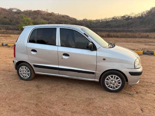 https://images10.gaadi.com/usedgaadi-sellcar/UsedCar/e5f4fcb0a/7e74819e-8b6c-4615-b529-246223562e42.jpeg?imwidth=6400