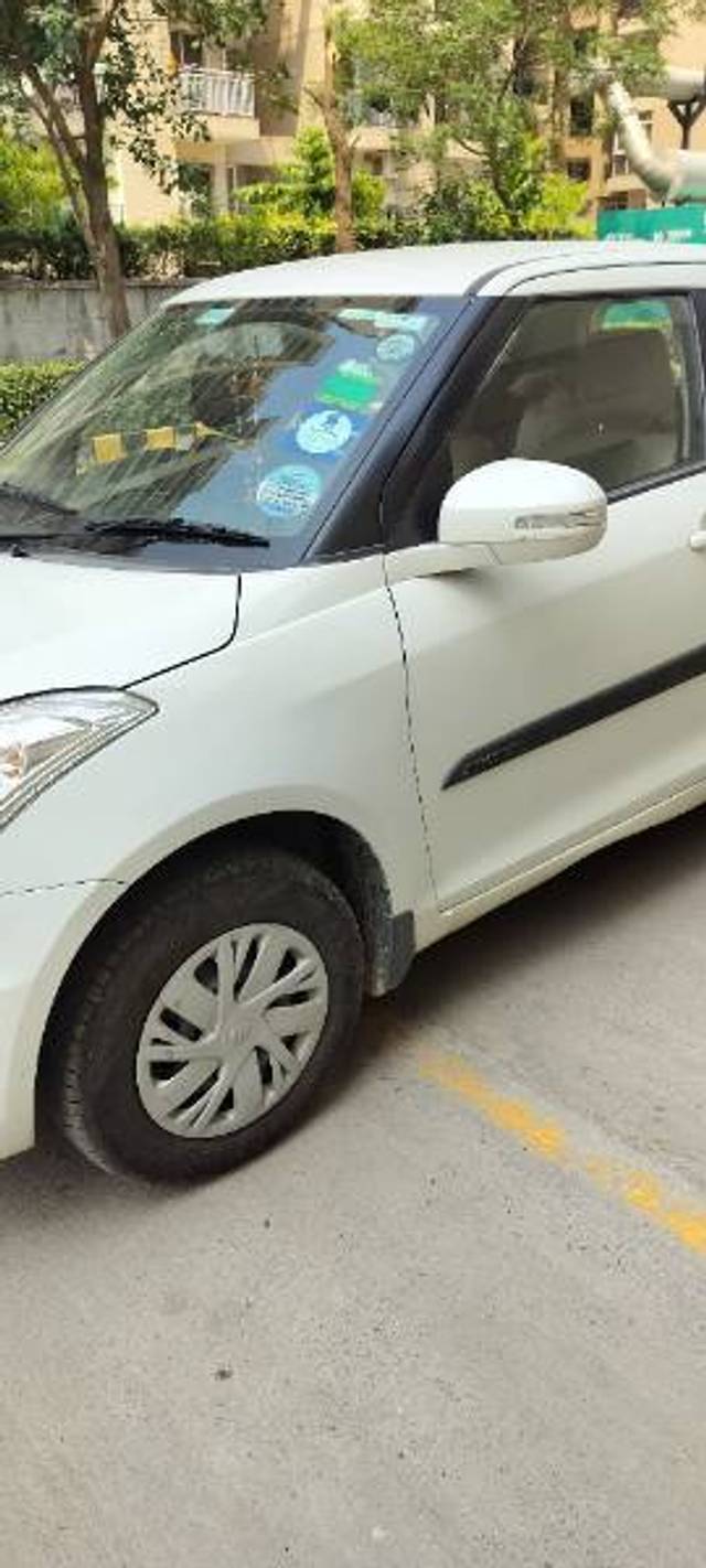 https://images10.gaadi.com/usedgaadi-sellcar/UsedCar/e5f507d0a/95ed0c0c-34df-4467-bf8d-c010c6c6c193.jpg?imwidth=6401