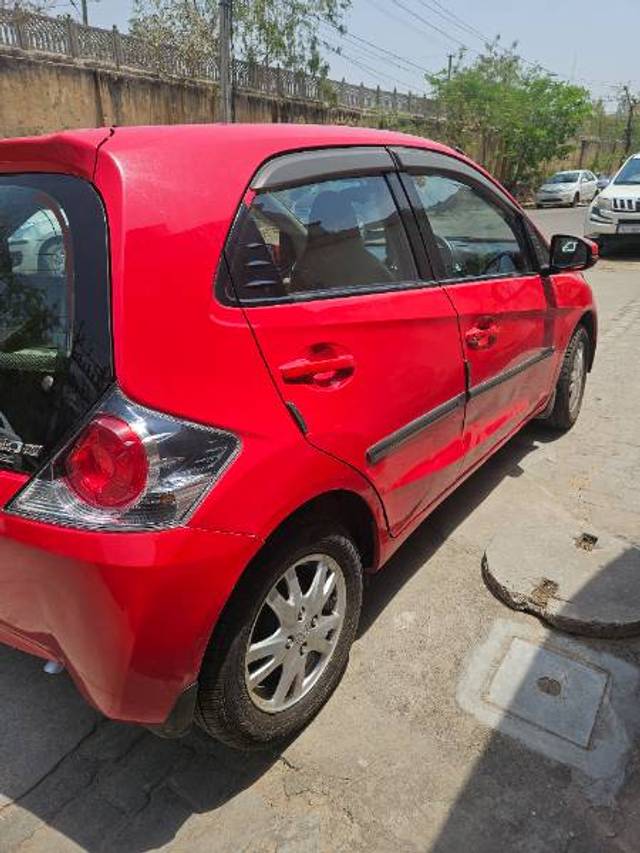 https://images10.gaadi.com/usedgaadi-sellcar/UsedCar/e5f50c8ea/13d93e3a-e3c3-4943-a8ab-0a51de272ded.jpg?imwidth=6401