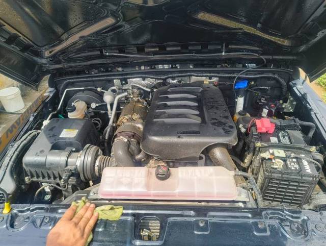 https://images10.gaadi.com/usedgaadi-sellcar/UsedCar/e5f5129ba/eafa9264-3434-4b69-8a77-ba0a5c596920.jpg?imwidth=6401