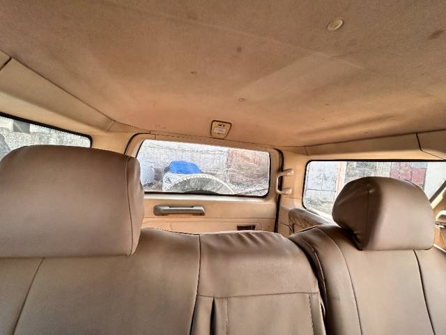 https://images10.gaadi.com/usedgaadi-sellcar/UsedCar/e5f53f69a/1337aa53-bbac-4e84-af94-3f046d09d0e6.jpeg?imwidth=6401