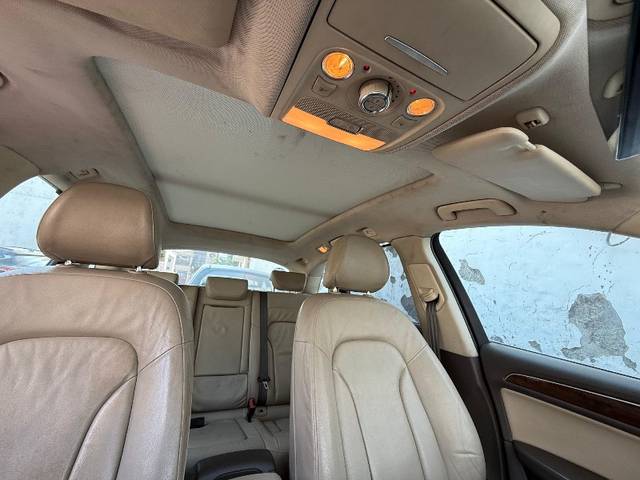 https://images10.gaadi.com/usedgaadi-sellcar/UsedCar/e5f543c1a/2100e7d8-d38d-418c-8d9d-ff269637a439.jpg?imwidth=6401