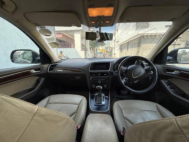 https://images10.gaadi.com/usedgaadi-sellcar/UsedCar/e5f543c1a/71110655-e712-41f7-aa43-03e5478fe4ac.jpg?imwidth=6402