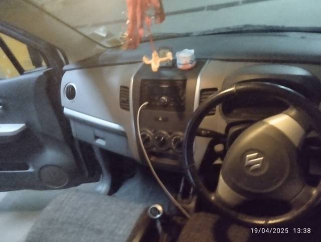 https://images10.gaadi.com/usedgaadi-sellcar/UsedCar/e5f55f5aa/8885919d-080b-42cf-a48e-6b259ffc8f08.jpg?imwidth=6402