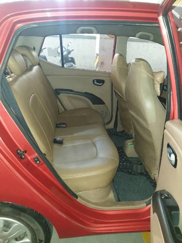 https://images10.gaadi.com/usedgaadi-sellcar/UsedCar/e5f606c9a/1a0858c5-e4c1-4f12-8a5b-b9f658e51aa7.jpg?imwidth=6402