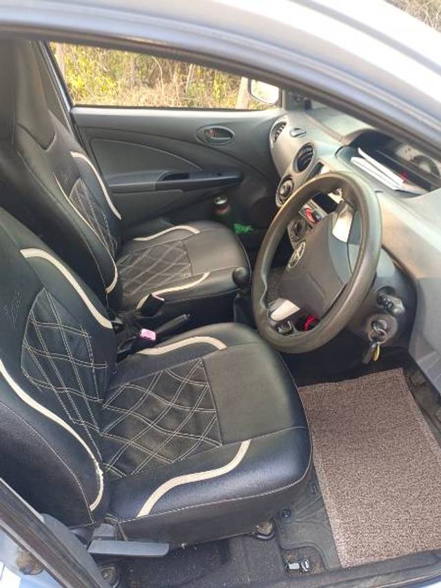 https://images10.gaadi.com/usedgaadi-sellcar/UsedCar/e5f62f48a/a7874150-4af8-42c1-9cb0-e0d6ef46ca0c.jpg?imwidth=6402