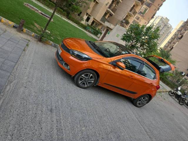 https://images10.gaadi.com/usedgaadi-sellcar/UsedCar/e5f64435a/adb6919e-ab87-40d2-8dc7-5b7d55441060.jpg?imwidth=6401