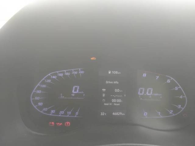 https://images10.gaadi.com/usedgaadi-sellcar/UsedCar/e5f6b7b8a/91cf970d-7607-42b0-b383-e4f4e02c9344.jpg?imwidth=6402