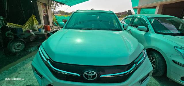 https://images10.gaadi.com/usedgaadi-sellcar/UsedCar/e5f6eb7ea/0d3b0fbf-bf30-4eed-a46b-d48db6e746ed.jpg?imwidth=6400