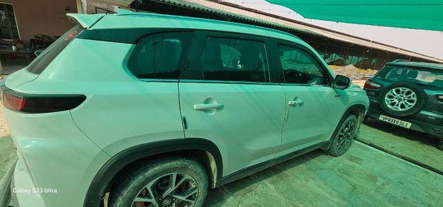 https://images10.gaadi.com/usedgaadi-sellcar/UsedCar/e5f6eb7ea/9743c3ad-fbbb-46b7-9a17-ff1f29dfe577.jpg?imwidth=6402
