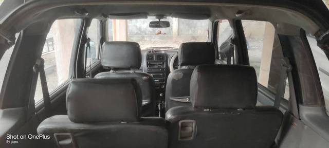 https://images10.gaadi.com/usedgaadi-sellcar/UsedCar/e5f7618ba/792814a0-3b9f-488b-b3b0-aae29f77e130.jpg?imwidth=6402