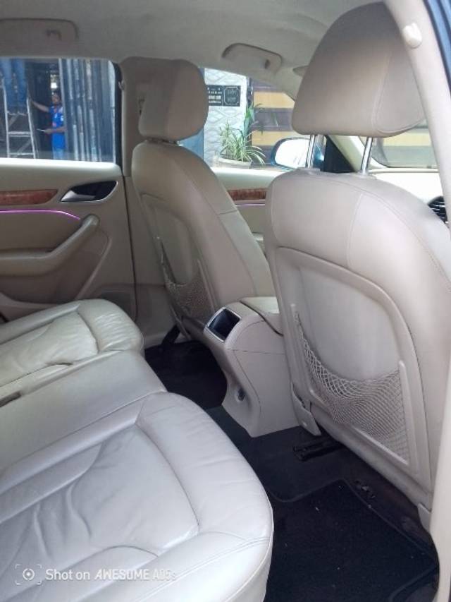 https://images10.gaadi.com/usedgaadi-sellcar/UsedCar/e5f7934ba/d83be6e6-5576-4b3d-bd55-d6f73705cccb.jpeg?imwidth=6402