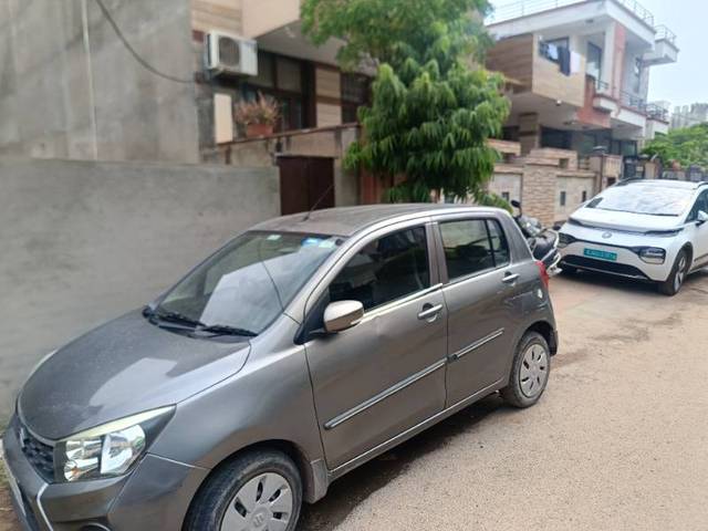 https://images10.gaadi.com/usedgaadi-sellcar/UsedCar/e5f7f856a/fdde70da-711a-4992-88b2-a16c4cc80af3.jpg?imwidth=6402