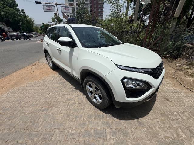 https://images10.gaadi.com/usedgaadi-sellcar/UsedCar/e5f8a83fa/41176245-60f8-4f97-99f9-a3446bb6ba3c.jpeg?imwidth=6400