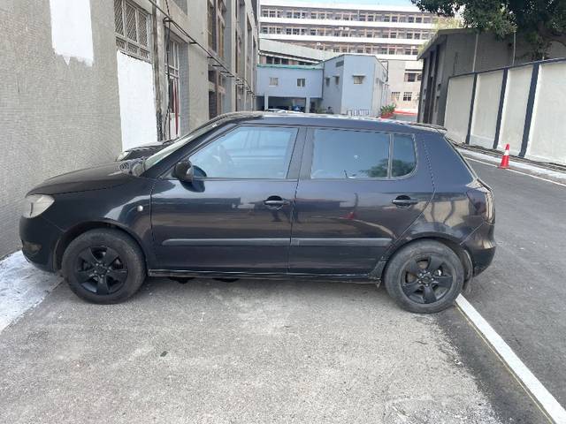 https://images10.gaadi.com/usedgaadi-sellcar/UsedCar/e5f8b386a/32078c0d-4c7d-4500-a4c9-54889f184967.jpeg?imwidth=6401