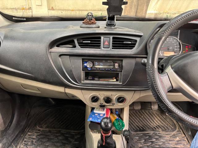 https://images10.gaadi.com/usedgaadi-sellcar/UsedCar/e5f92777a/658196ca-b976-426c-bbb5-6d05c4da7ad2.jpeg?imwidth=6401