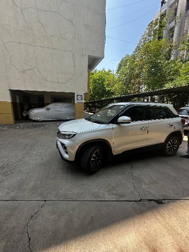 https://images10.gaadi.com/usedgaadi-sellcar/UsedCar/e5f92a29a/8f2c60ff-5a5b-4e9e-b974-d68283287fff.jpeg?imwidth=6401