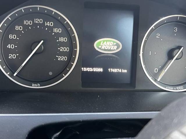 https://images10.gaadi.com/usedgaadi-sellcar/UsedCar/e5f94a6ea/f42cd27a-8f1f-4bfb-aa92-45ccb794cf95.jpeg?imwidth=6401