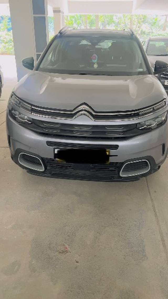 https://images10.gaadi.com/usedgaadi-sellcar/UsedCar/e5f9756ea/0f74c28a-a479-464b-a5f9-62a96138fcc6.jpeg?imwidth=6400