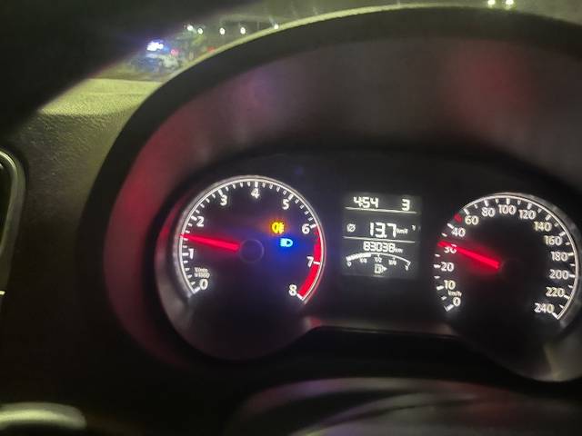 https://images10.gaadi.com/usedgaadi-sellcar/UsedCar/e5f9925ea/590ea890-429e-42d3-b00c-bdb9d996da16.jpeg?imwidth=6401