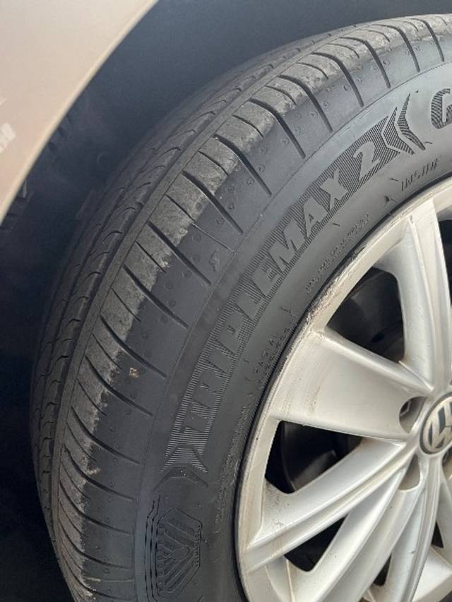 https://images10.gaadi.com/usedgaadi-sellcar/UsedCar/e5f9925ea/998dc2d2-8fbe-454f-b6d6-b5ac2f02c5c6.jpeg?imwidth=6402