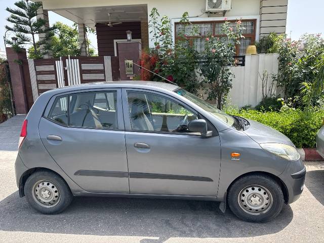 https://images10.gaadi.com/usedgaadi-sellcar/UsedCar/e5f9c10fa/5fbbae0e-b5d9-45ca-8194-89f77d217078.jpg?imwidth=6402