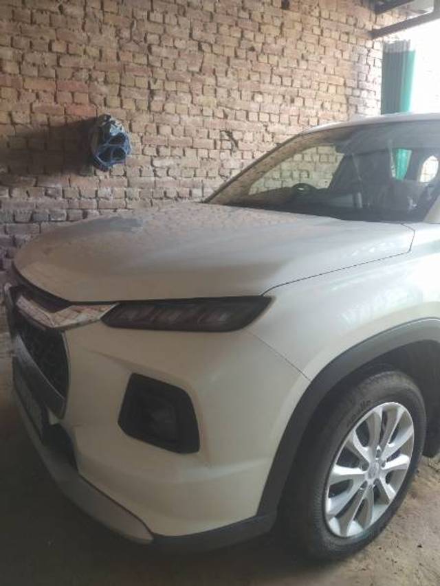 https://images10.gaadi.com/usedgaadi-sellcar/UsedCar/e5fa511fa/06b7ae73-0885-4549-888b-d717392910f0.jpg?imwidth=6400
