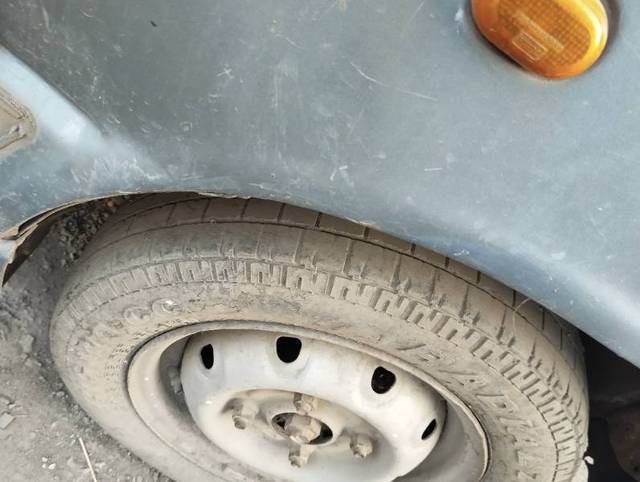 https://images10.gaadi.com/usedgaadi-sellcar/UsedCar/e5fa67eaa/dc178db0-9f22-4ce1-8c1d-5a3bb3e58578.jpg?imwidth=6402