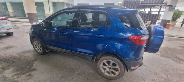 https://images10.gaadi.com/usedgaadi-sellcar/UsedCar/e5fa7600a/45f3b452-67f3-47fd-bced-1fbfea1c3fb5.jpg?imwidth=6401