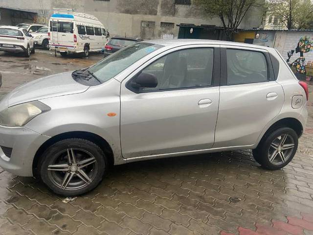 https://images10.gaadi.com/usedgaadi-sellcar/UsedCar/e5fa76eda/956b3f6d-fb5e-4d20-a440-8b9004f90fb8.jpg?imwidth=6402