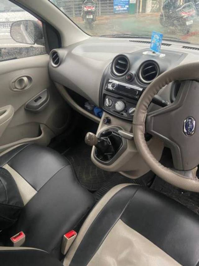 https://images10.gaadi.com/usedgaadi-sellcar/UsedCar/e5fa76eda/e3165ae5-41c1-487b-8c8e-a4b13fdbe476.jpg?imwidth=6401