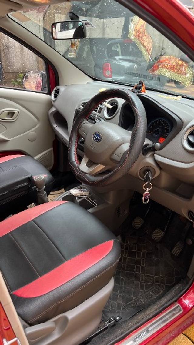 https://images10.gaadi.com/usedgaadi-sellcar/UsedCar/e5fab0e2a/a0b59ced-c6a2-4c31-931e-4dfdf276b145.jpeg?imwidth=6402