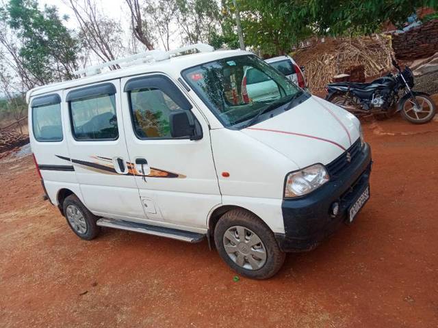 https://images10.gaadi.com/usedgaadi-sellcar/UsedCar/e5facb2ea/93c86370-946f-4674-b4c3-9cbb2909dcb7.jpg?imwidth=6400