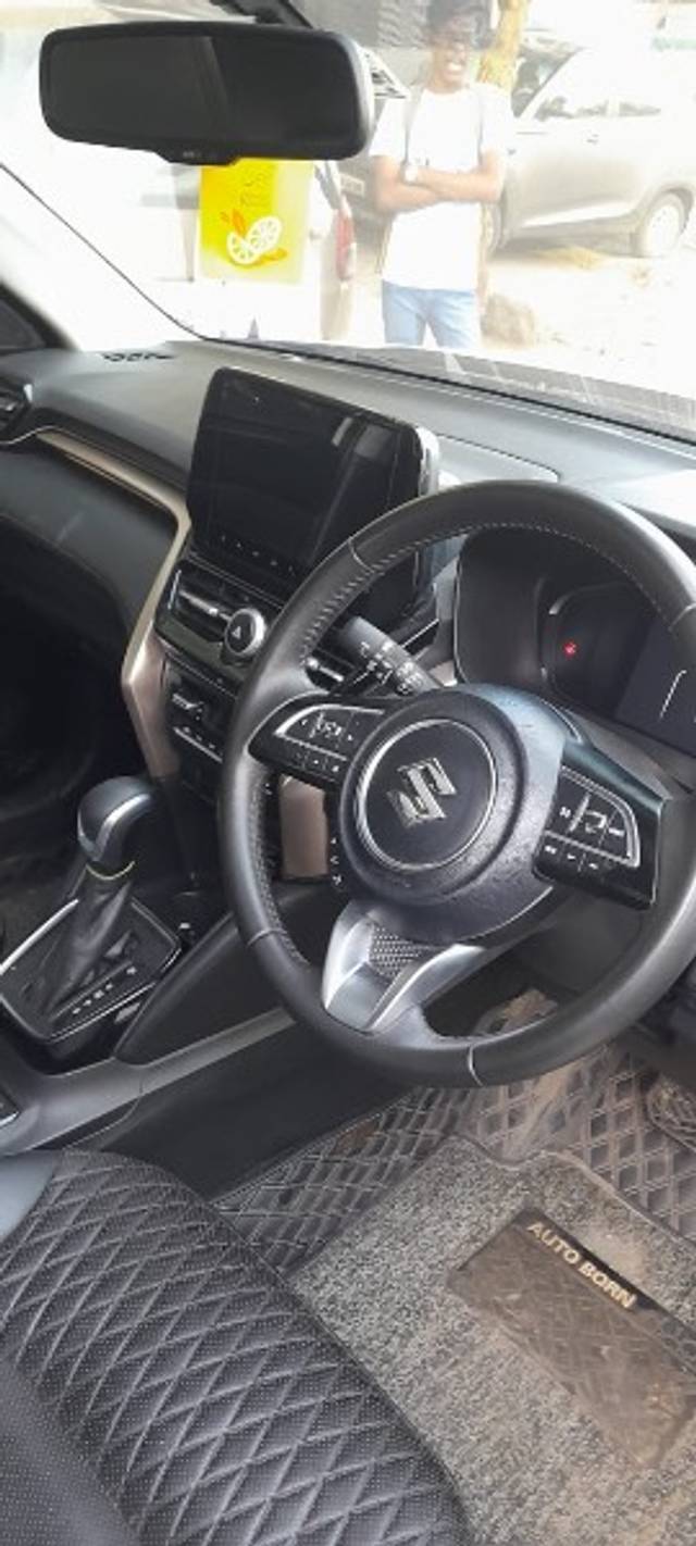 https://images10.gaadi.com/usedgaadi-sellcar/UsedCar/e5faf2b7a/7272ef5b-6882-40ed-83e8-d79eba2eb3bf.jpeg?imwidth=6402