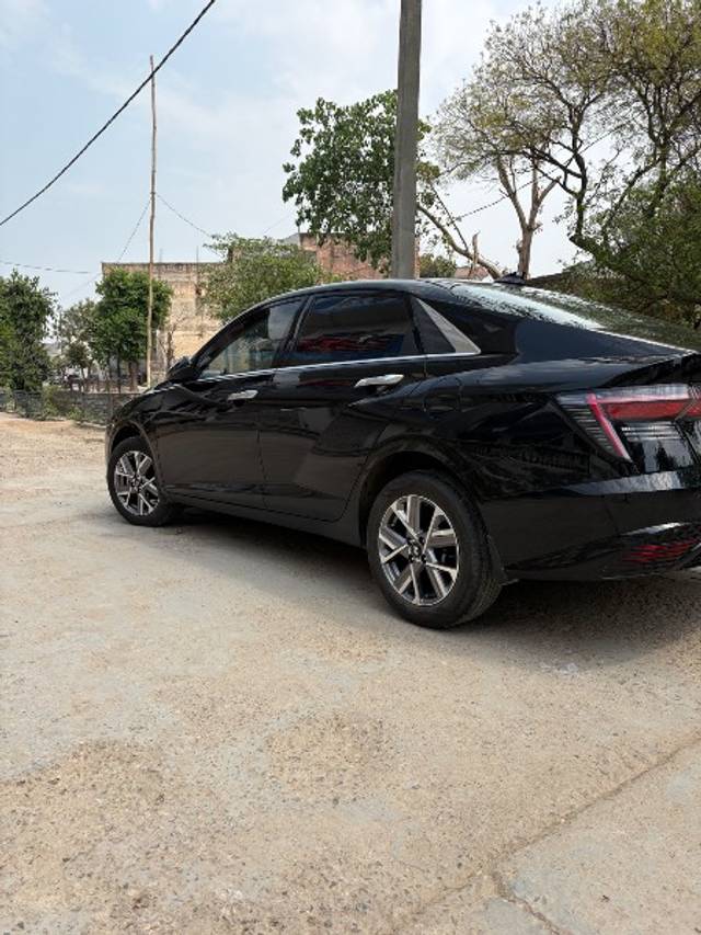 https://images10.gaadi.com/usedgaadi-sellcar/UsedCar/e5fb23aba/5848f6c8-503b-4ce0-b89b-c6cbcb875e27.jpeg?imwidth=6402