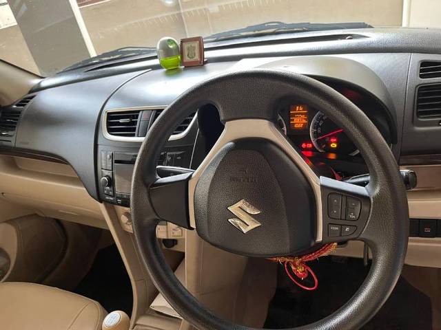 https://images10.gaadi.com/usedgaadi-sellcar/UsedCar/e5fb519ba/ebc42961-addb-4e22-8653-202dcc302463.jpg?imwidth=6402