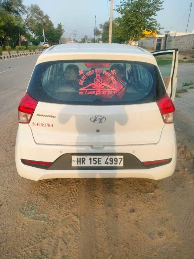 https://images10.gaadi.com/usedgaadi-sellcar/UsedCar/e5fb5615a/cd7e98d0-eeac-41ae-8809-e87a70cc6a10.jpeg?imwidth=6402