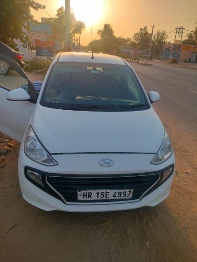 https://images10.gaadi.com/usedgaadi-sellcar/UsedCar/e5fb5615a/f1ef022c-df4c-4d3c-950b-4d9258f2375f.jpeg?imwidth=6400