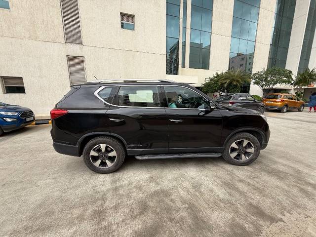 https://images10.gaadi.com/usedgaadi-sellcar/UsedCar/e5fbcb1ca/2bb0ef1f-49ca-4483-8c58-2b00db43f042.jpeg?imwidth=6402