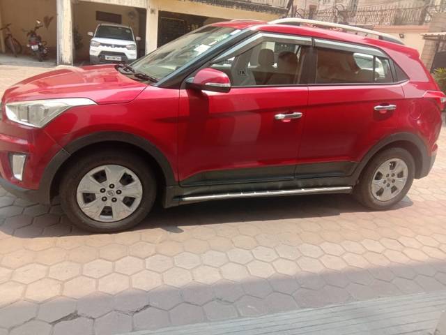 https://images10.gaadi.com/usedgaadi-sellcar/UsedCar/e5fc3acba/1c6c82e3-c86f-470d-9a8f-ae178564520e.jpeg?imwidth=6402