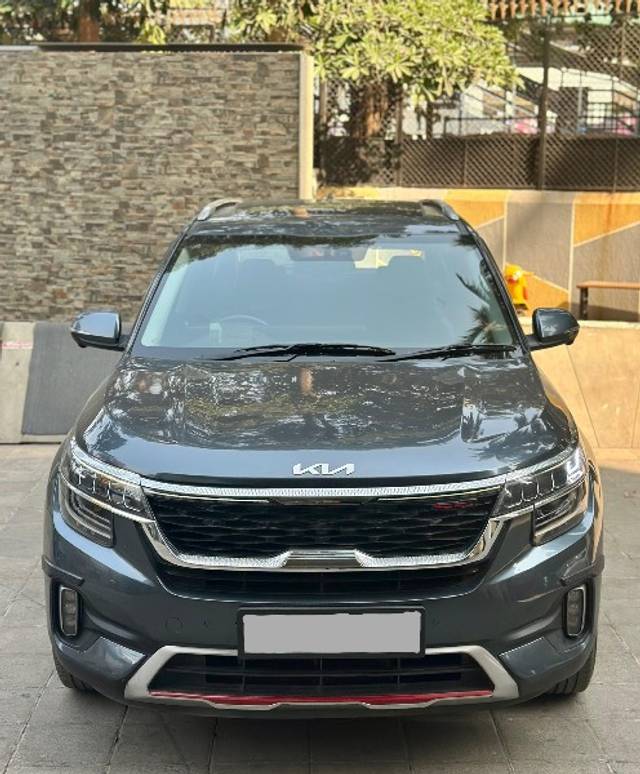 https://images10.gaadi.com/usedgaadi-sellcar/UsedCar/e5fc975fa/dec7843b-f706-4f42-8d8c-bd84cbc78158.jpeg?imwidth=6400