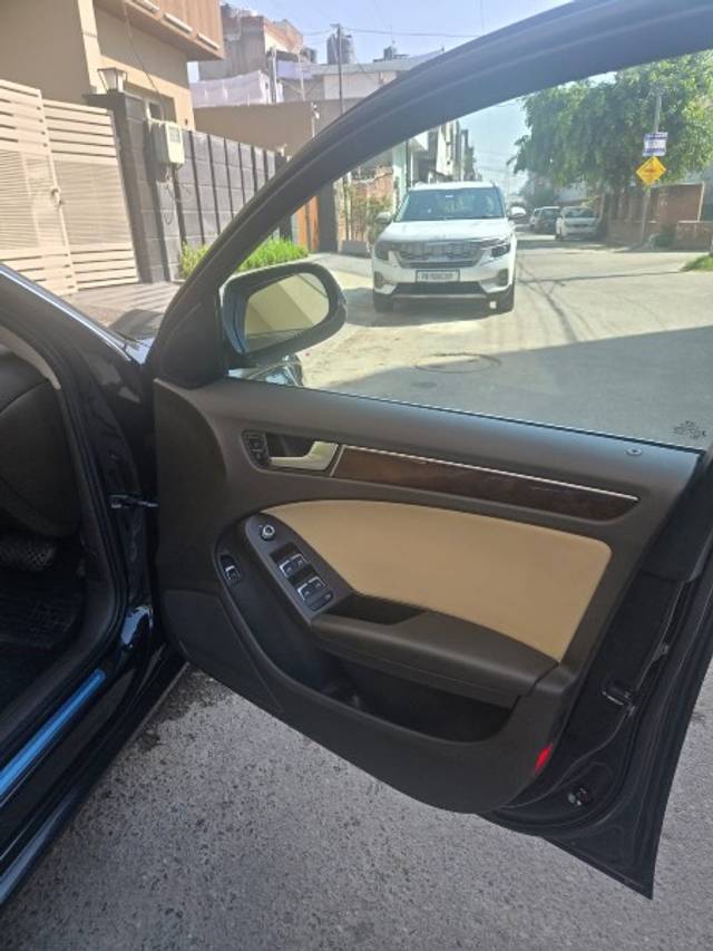 https://images10.gaadi.com/usedgaadi-sellcar/UsedCar/e5fc9cbba/ec7d50f0-17c4-4688-87d8-4fdb120bc841.jpeg?imwidth=6402