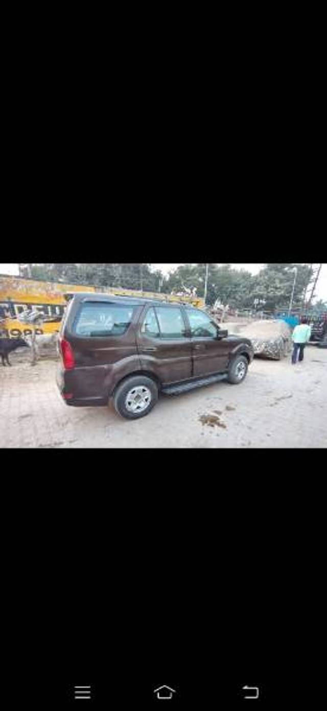 https://images10.gaadi.com/usedgaadi-sellcar/UsedCar/e5fcb79da/95f43738-3683-4f52-a28f-900b7f668872.jpg?imwidth=6401