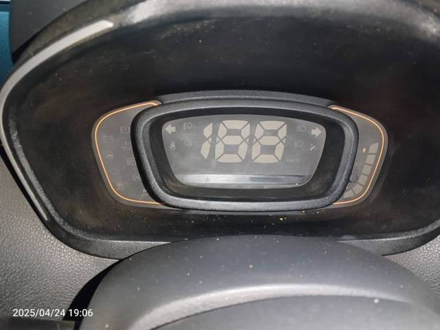 https://images10.gaadi.com/usedgaadi-sellcar/UsedCar/e5fcd033a/c99fd396-659e-48f8-86cd-d1ff87babb00.jpg?imwidth=6401