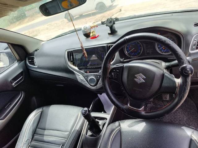 https://images10.gaadi.com/usedgaadi-sellcar/UsedCar/e5fcd7dea/9deb1903-64cb-4bff-8849-c4a750a853ef.jpg?imwidth=6401
