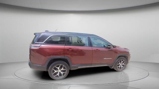 https://images10.gaadi.com/usedgaadi-sellcar/UsedCar/e5fce8fea/eadf8c44-c970-419c-bf61-f063f8e18aa8.jpeg?imwidth=6401