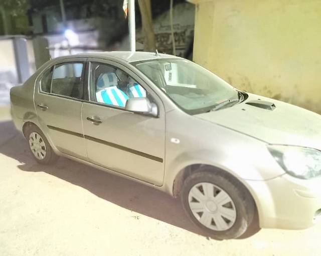 https://images10.gaadi.com/usedgaadi-sellcar/UsedCar/e5fd0f7ca/234cf8ea-2a7c-46e1-9bbd-547b44595bcb.jpg?imwidth=6401